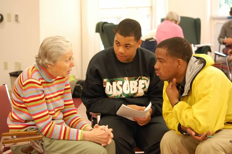 Seniors talk with an RSCJ | Lori Saltveit
